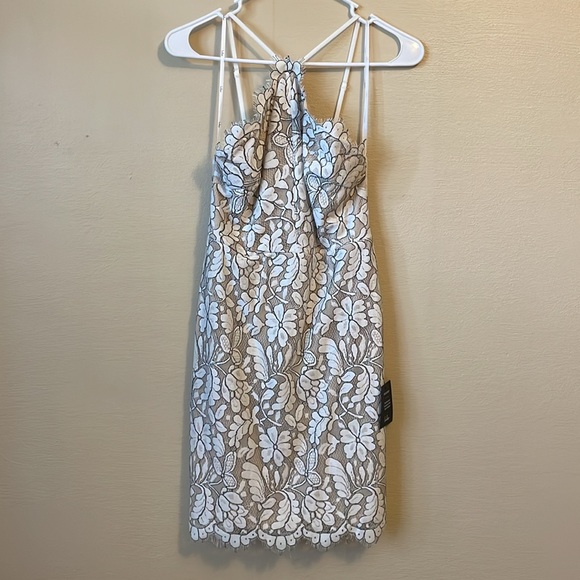NWT Lulus Size Small Lace Mini Dress - Picture 3 of 4